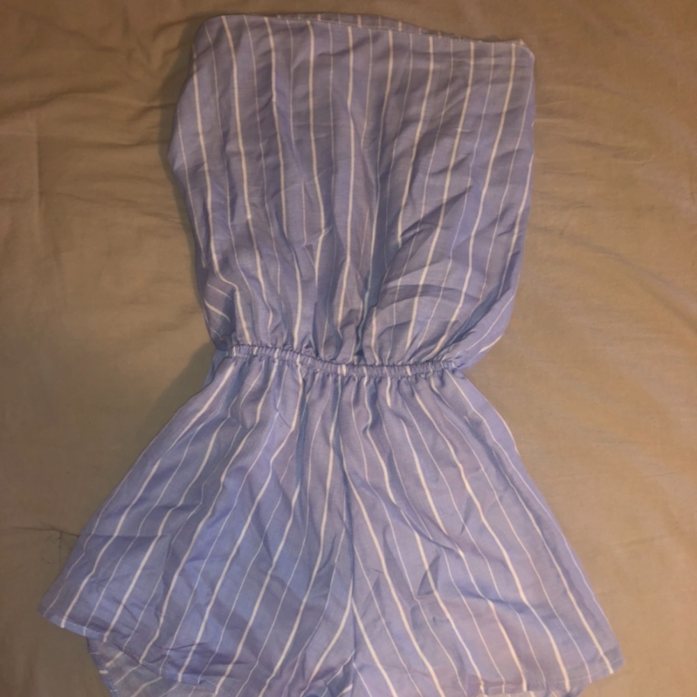 Strapless blue and white romper